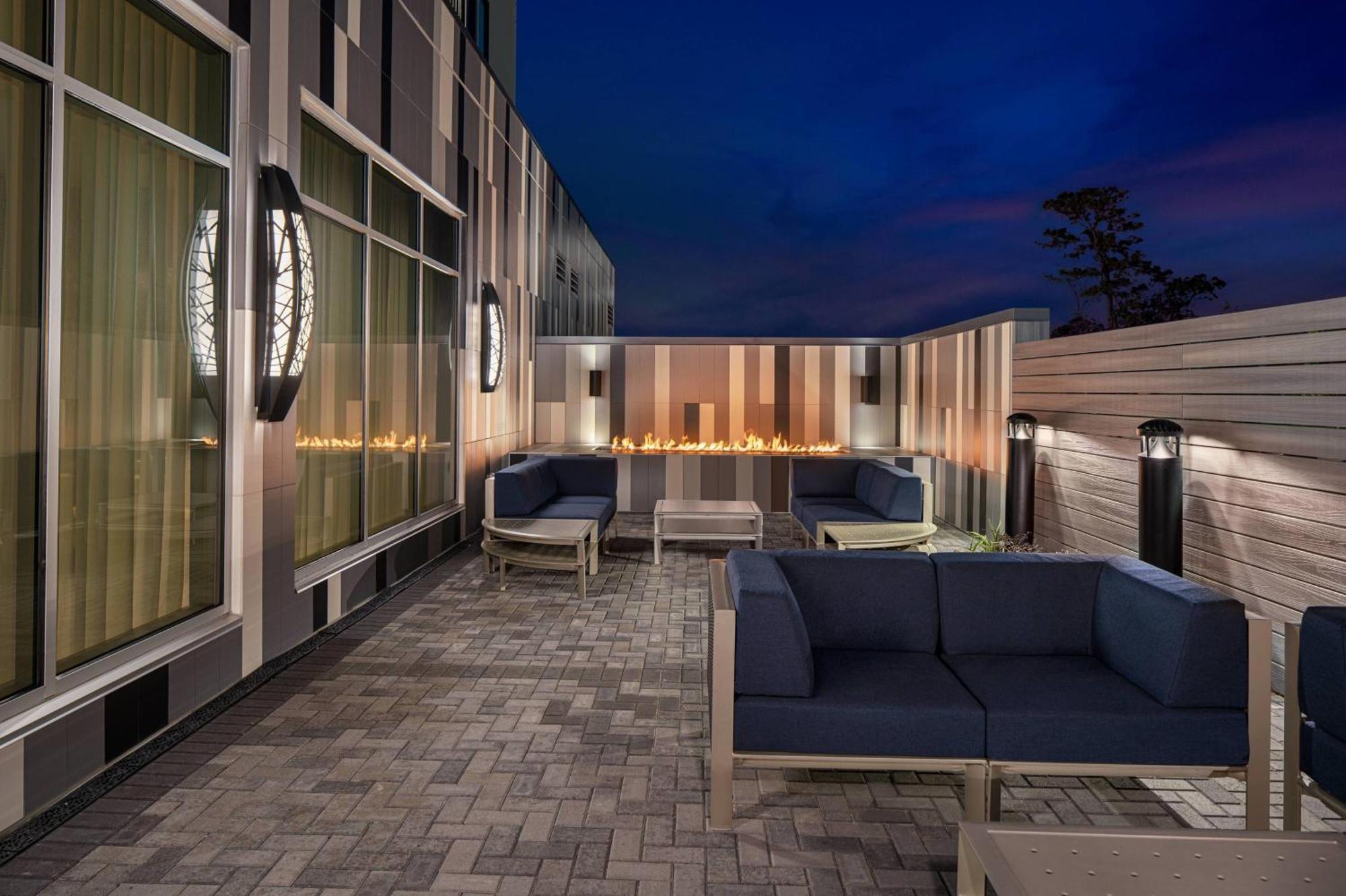 Courtyard By Marriott Houston I-10 West/Memorial Hotel Exterior photo